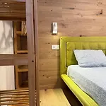 아파트 Alfieria - Netflix-parking-supermarket-centro *